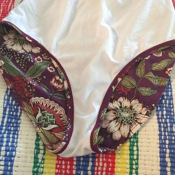 Ann Cole women's maroon floral print swimsuit size 6 boho - Picture 7 of 8